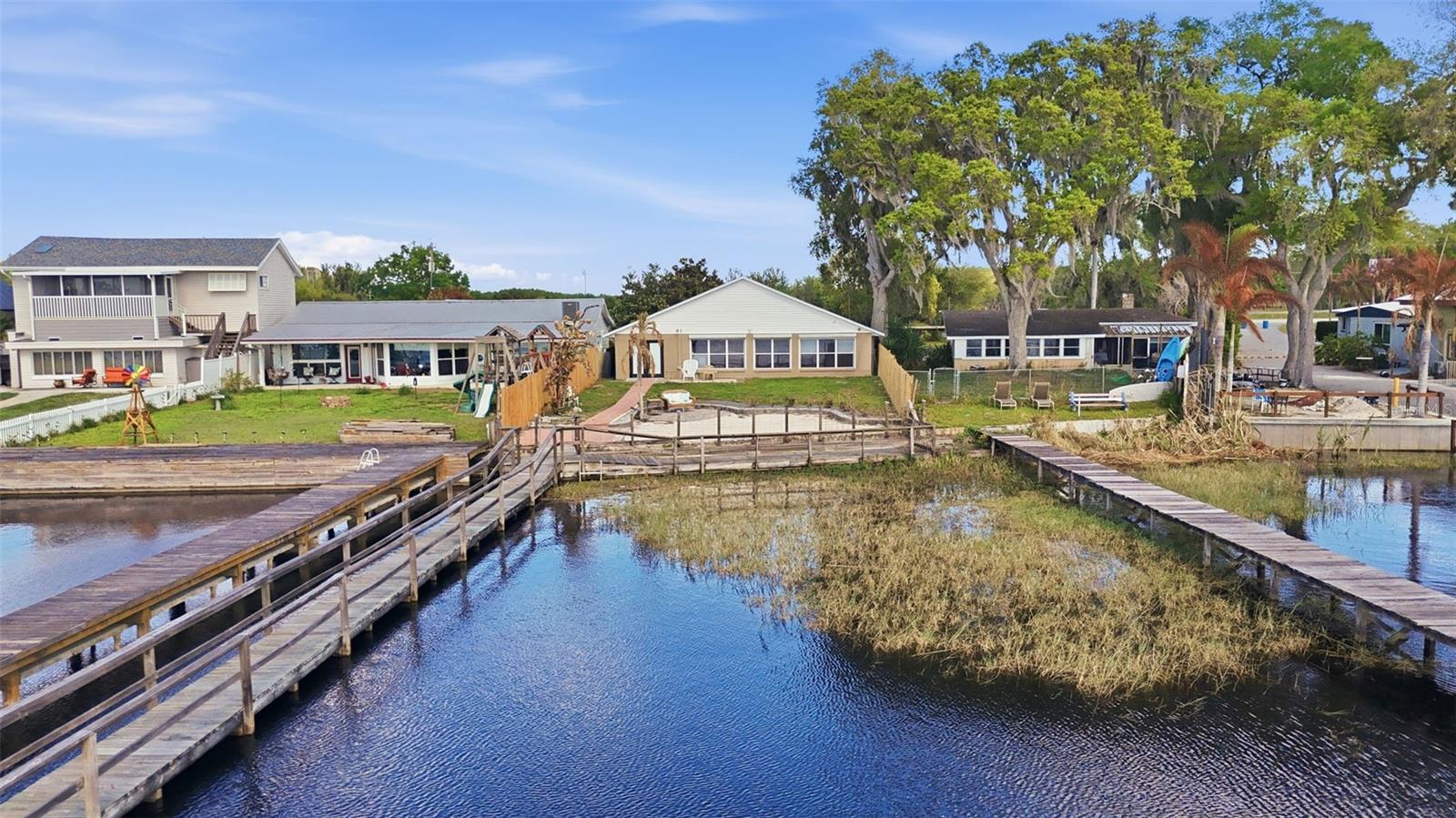 ALCORNS LAKE BREEZE - Residential Lease