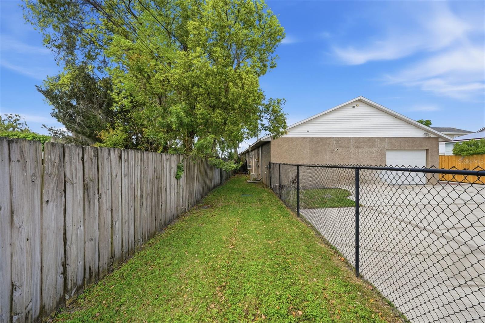 ALCORNS LAKE BREEZE - Residential Lease