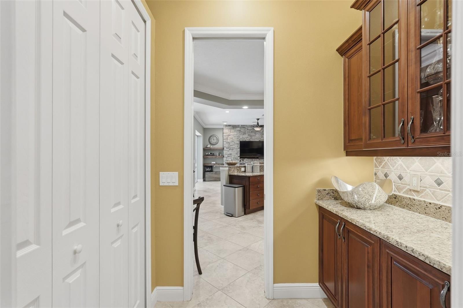 COUNTRY MEADOWS PH I - Residential Lease