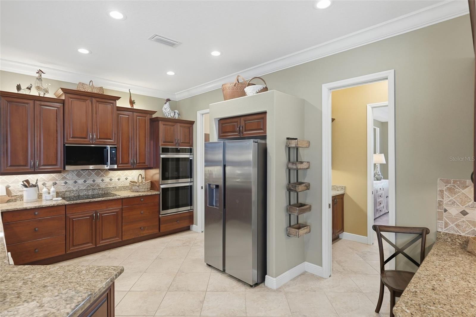 COUNTRY MEADOWS PH I - Residential Lease