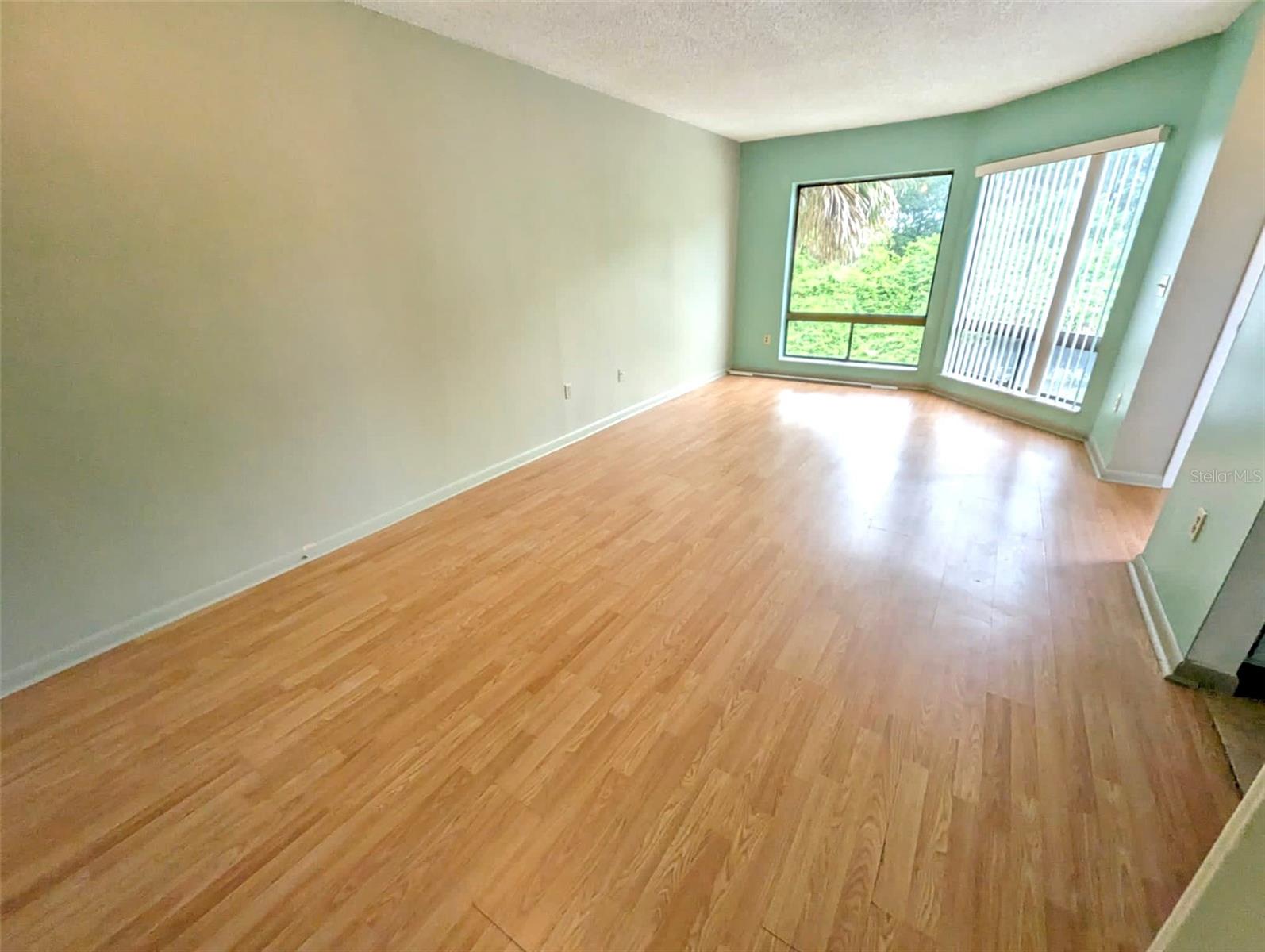 LEMON TREE CONDO SEC 01 - Residential Lease