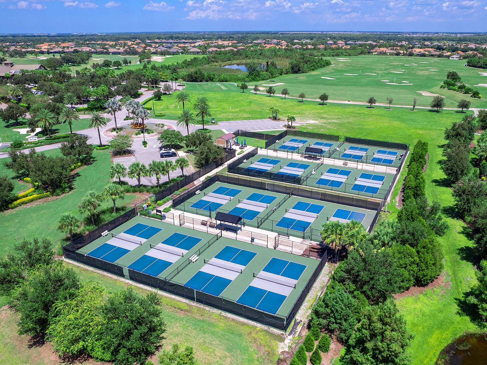 COUNTRY CLUB EAST AT LAKEWD RNCH QQ1 1 - Residential