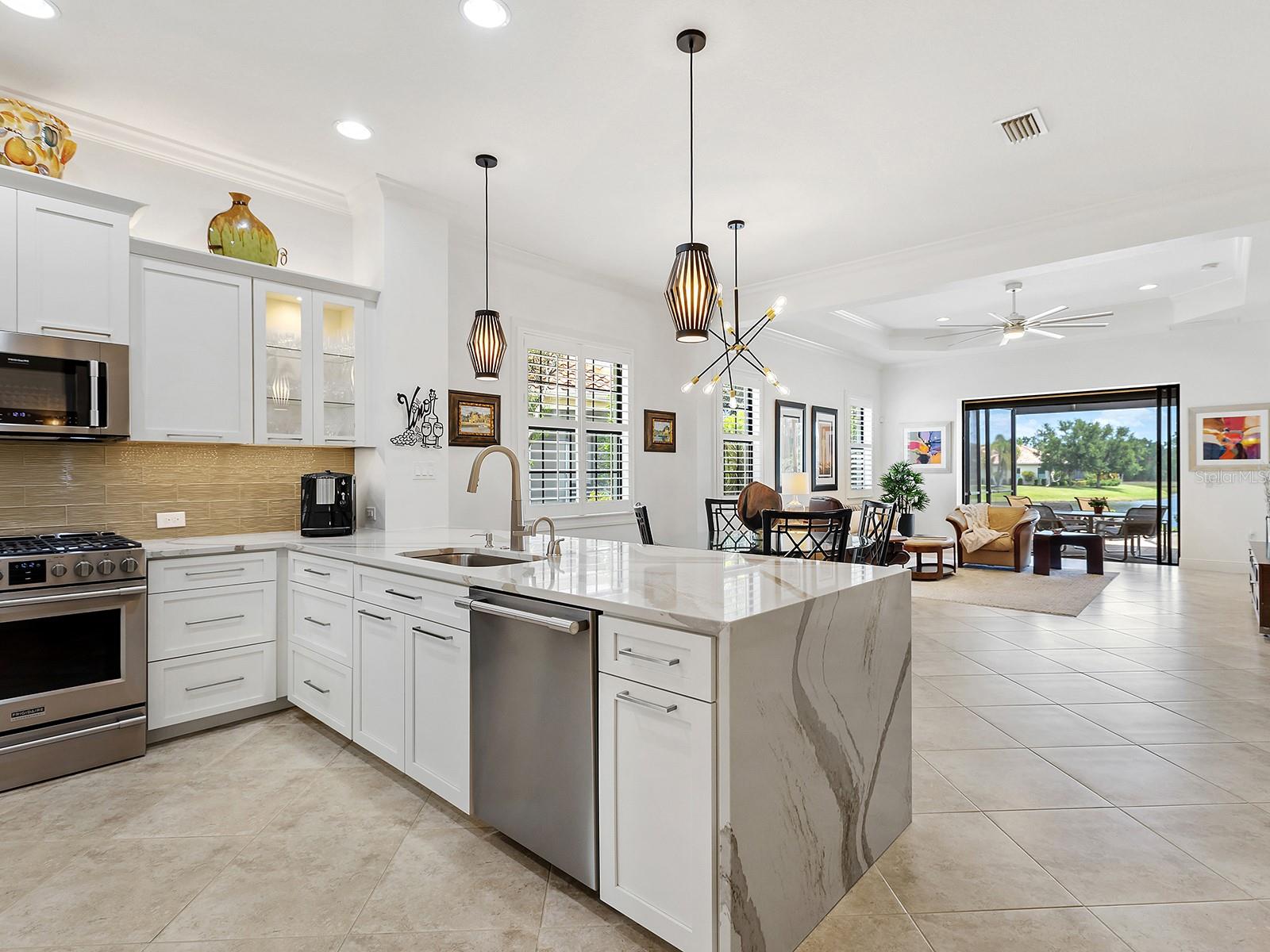 COUNTRY CLUB EAST AT LAKEWD RNCH QQ1 1 - Residential