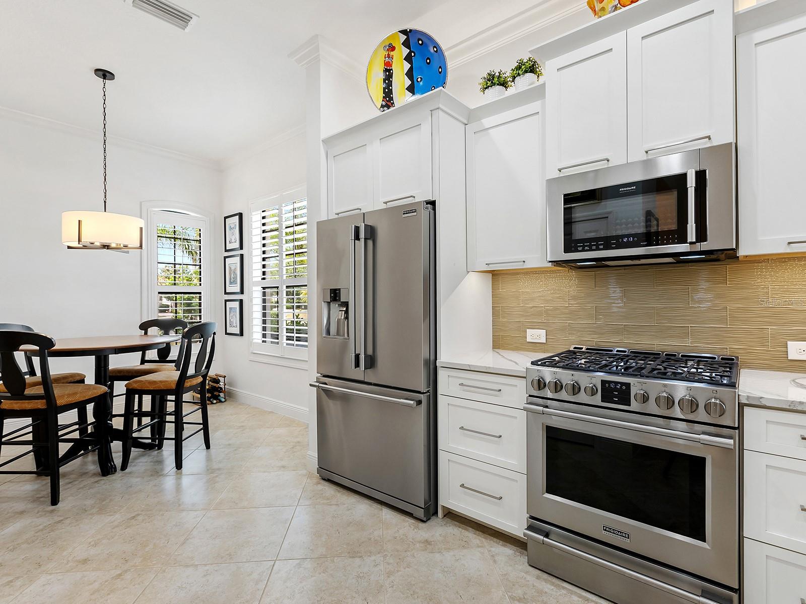 COUNTRY CLUB EAST AT LAKEWD RNCH QQ1 1 - Residential