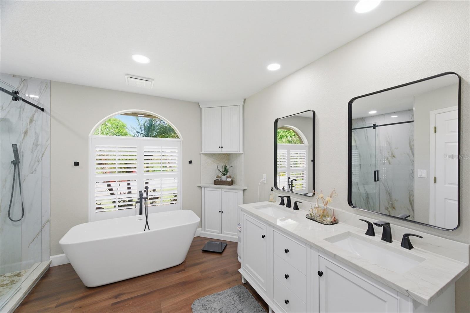 GROVES AT COBBS LANDING - Residential