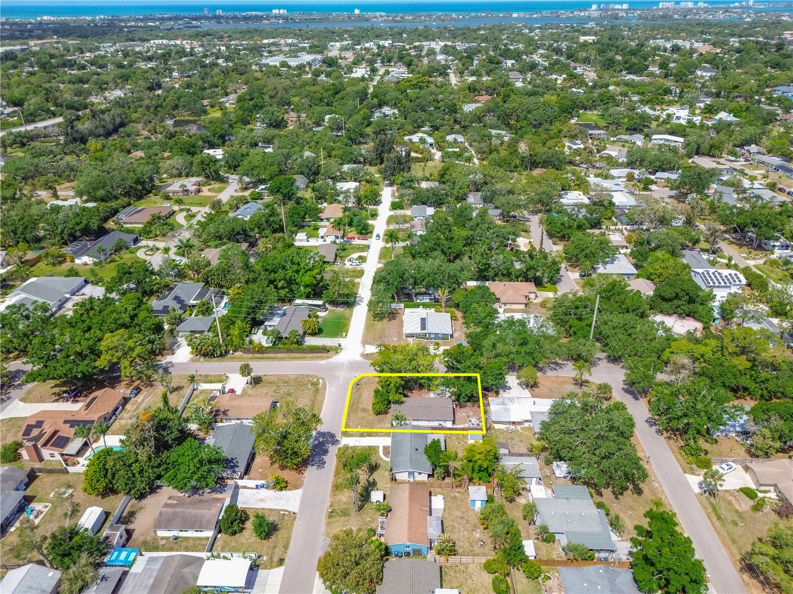 BAHAMA HEIGHTS - Residential