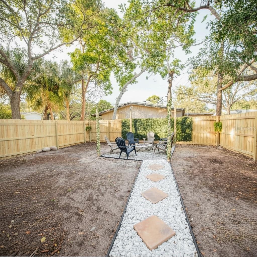 BAHAMA HEIGHTS - Residential