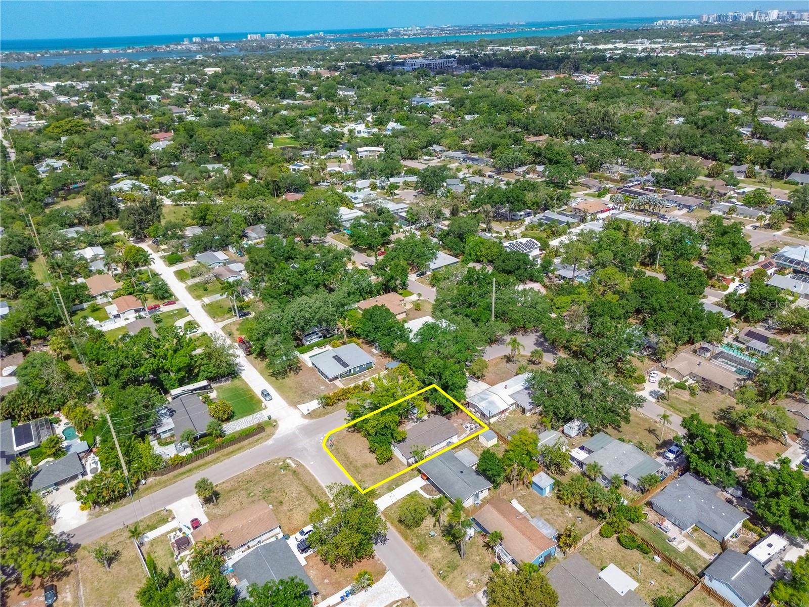 BAHAMA HEIGHTS - Residential