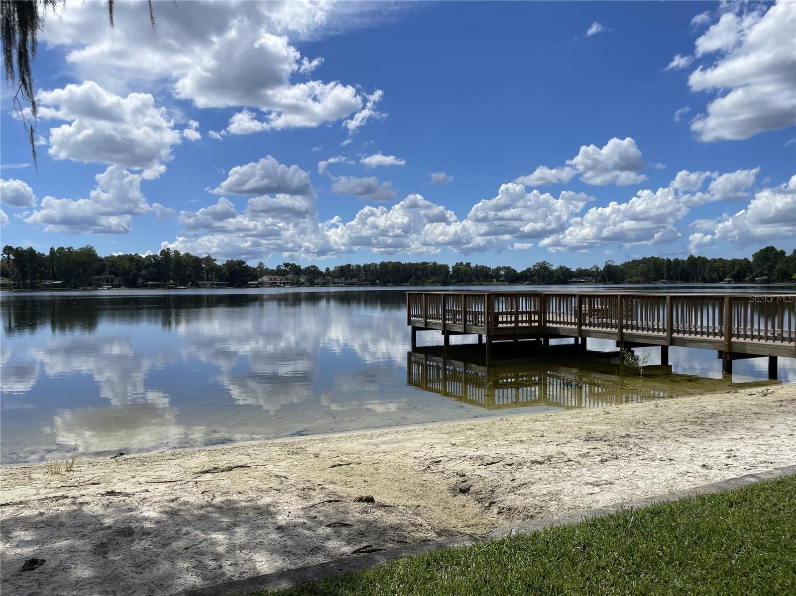 LE CLARE SHORES - Residential