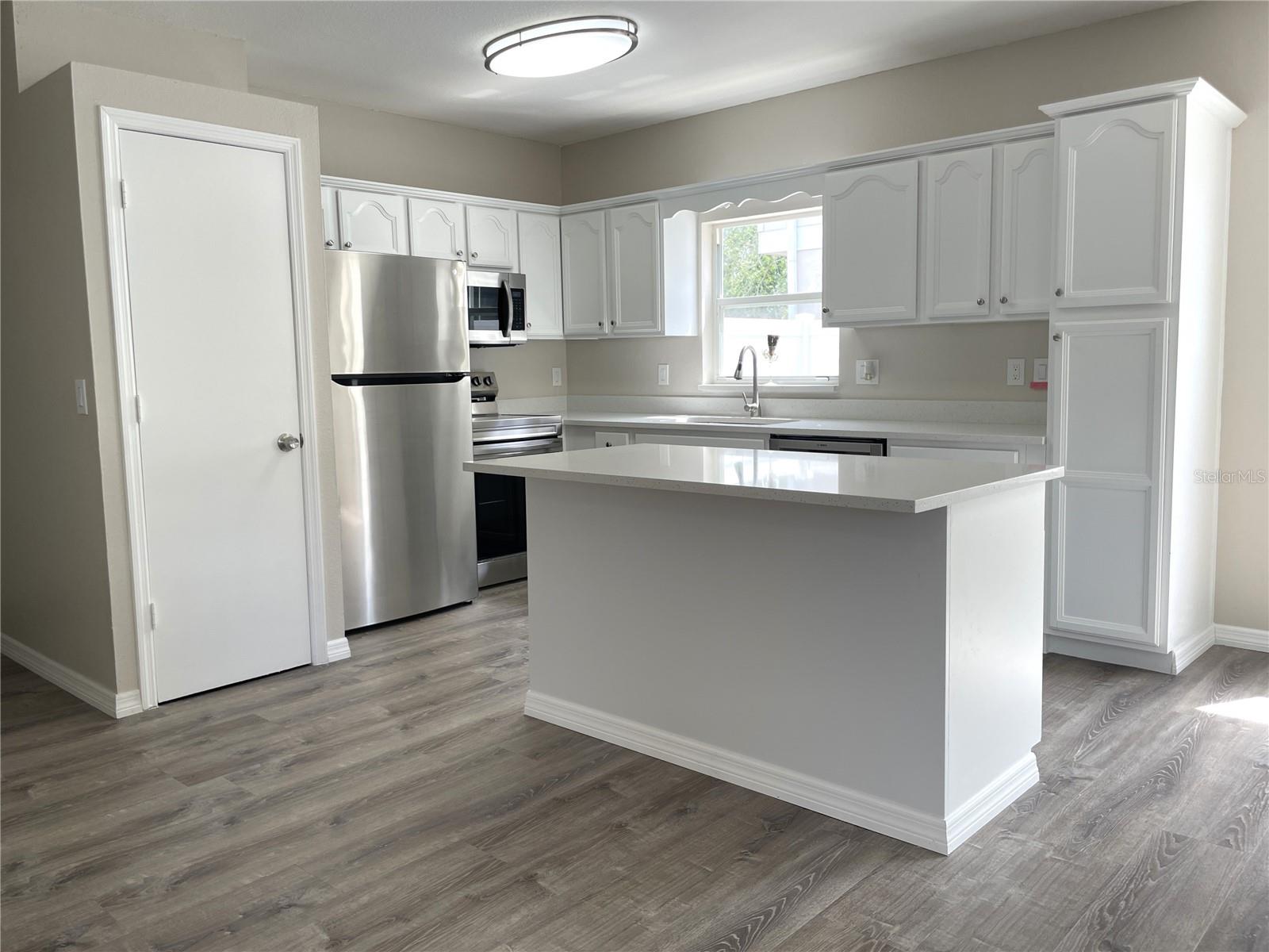 LE CLARE SHORES - Residential