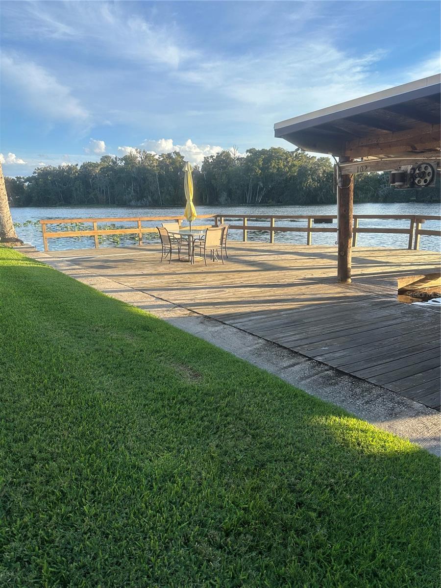 JUNGLE DEN VILLAS PH 05 CONDO - Residential