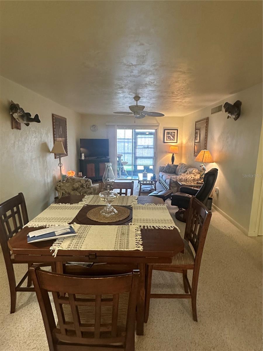 JUNGLE DEN VILLAS PH 05 CONDO - Residential