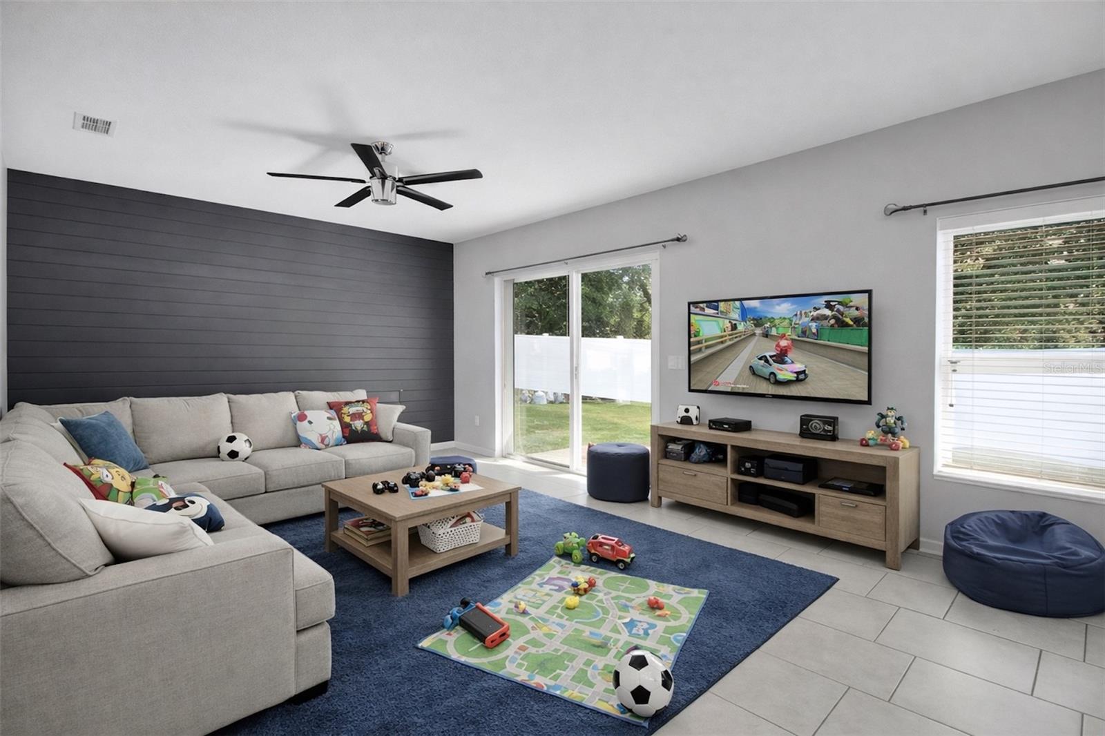 GROVELAND LAGO KATRINA - Residential