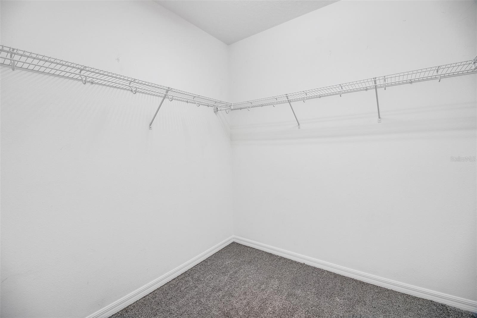 GROVELAND LAGO KATRINA - Residential