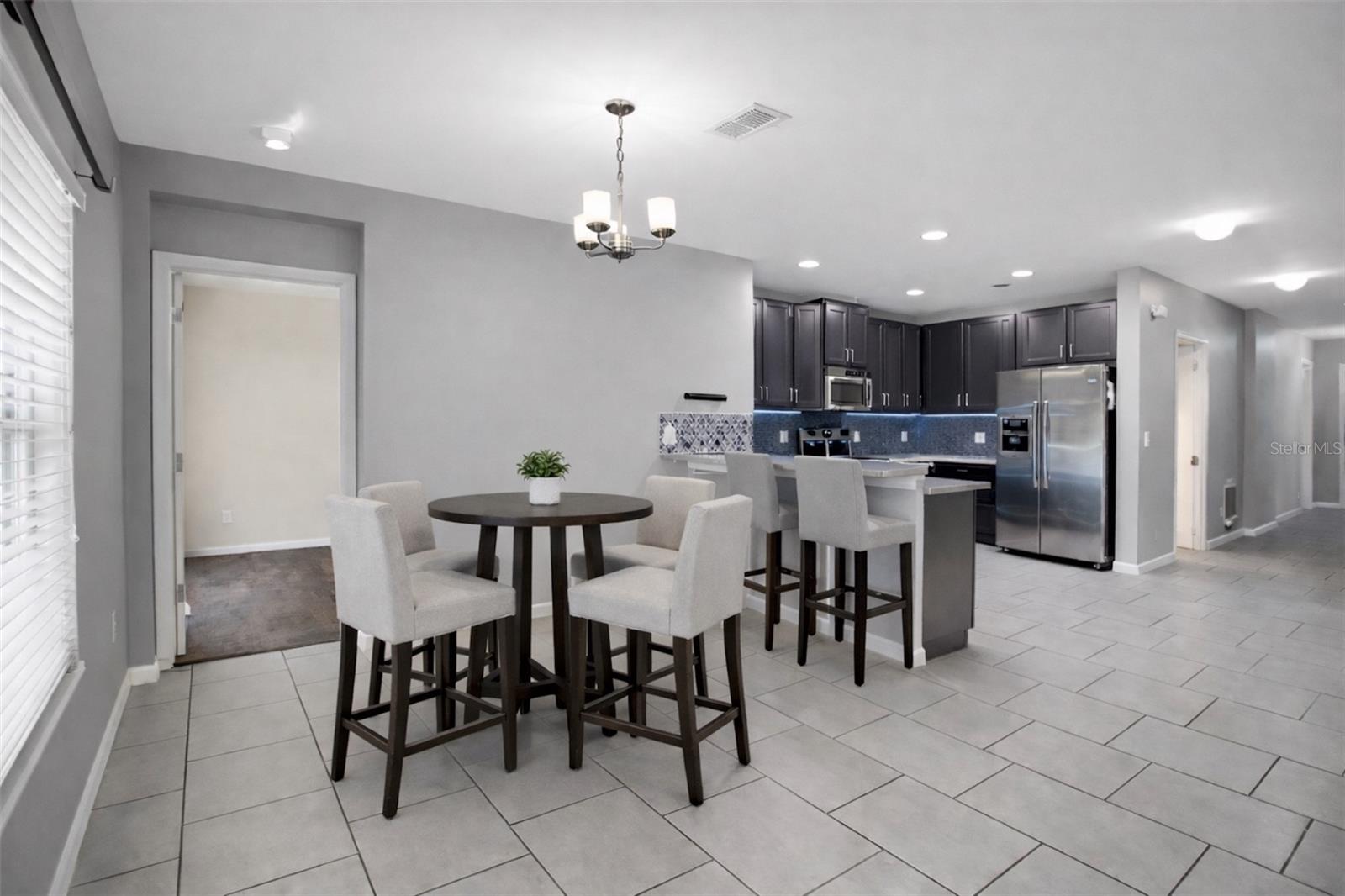 GROVELAND LAGO KATRINA - Residential