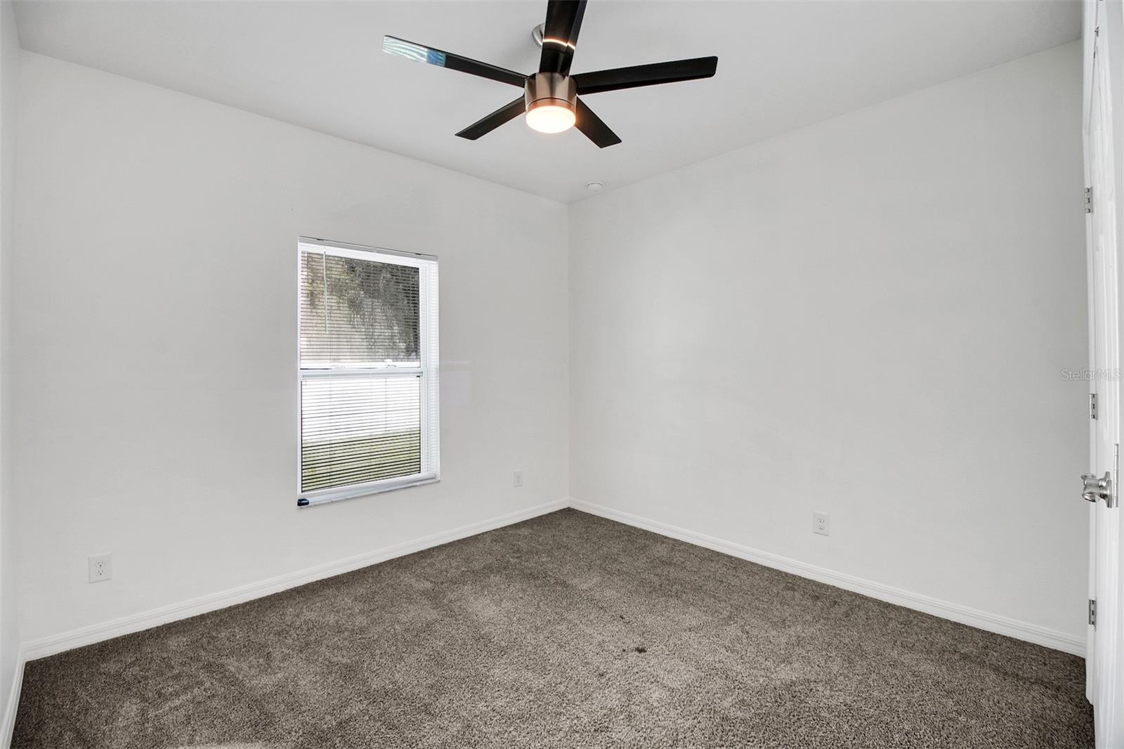 GROVELAND LAGO KATRINA - Residential