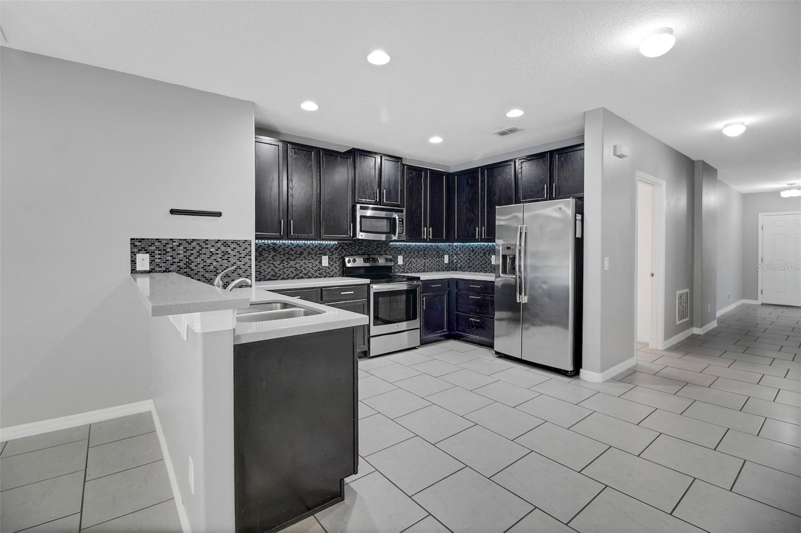 GROVELAND LAGO KATRINA - Residential