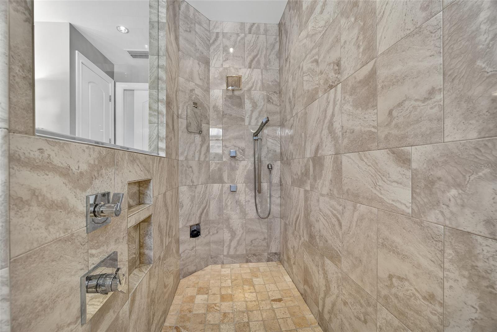 PUNTA GORDA ISLES SEC 03 - Residential