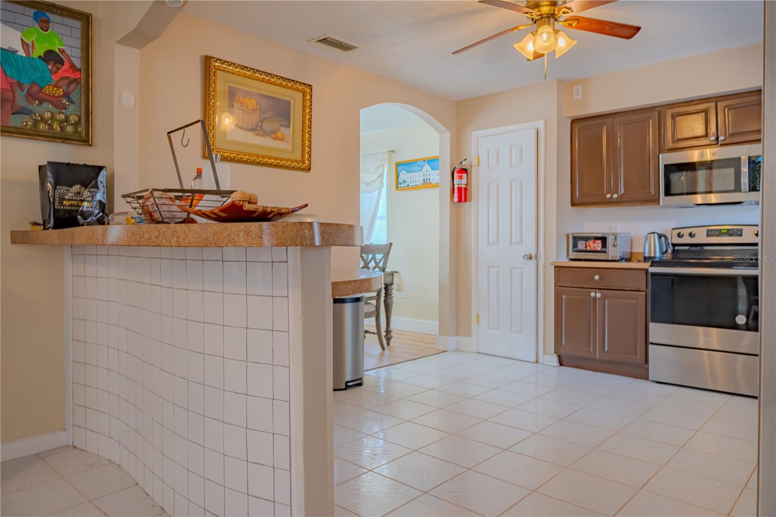 LONESOME PINES - Residential Lease