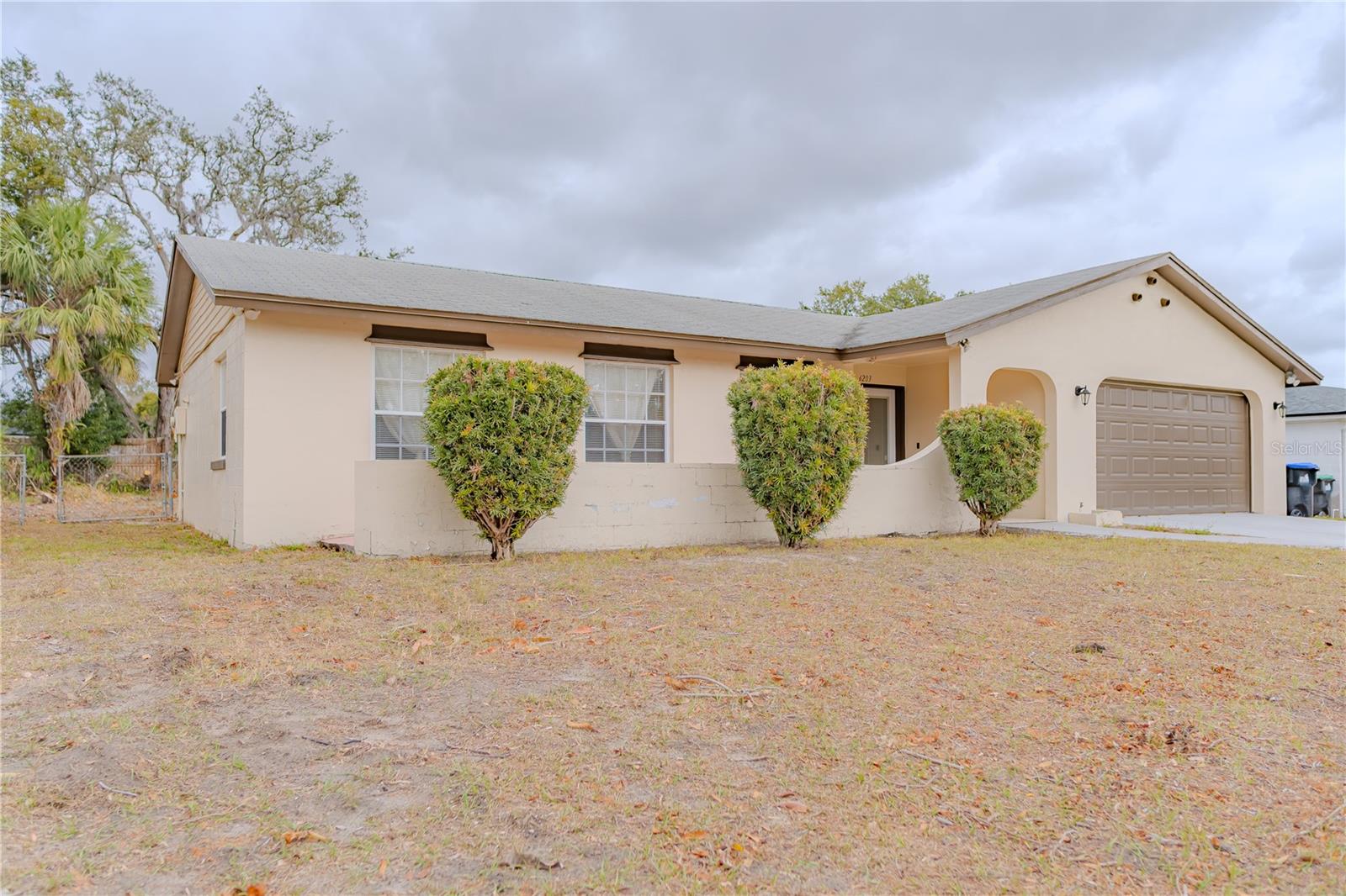 LONESOME PINES - Residential Lease