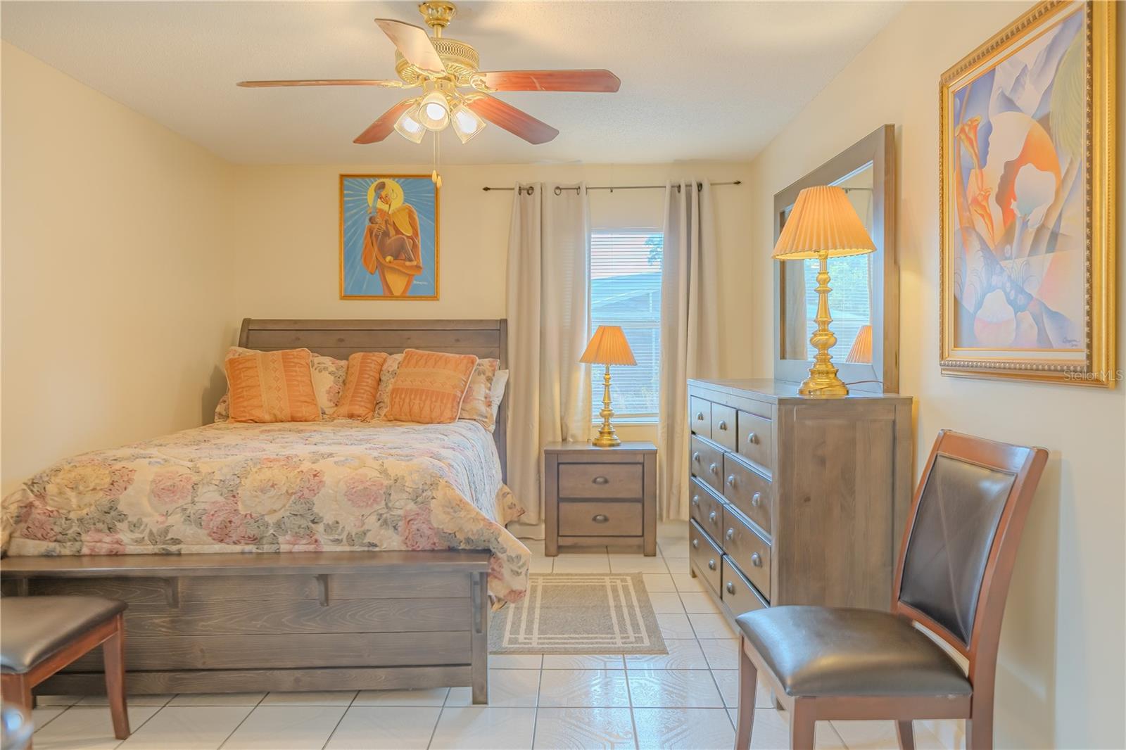 LONESOME PINES - Residential Lease