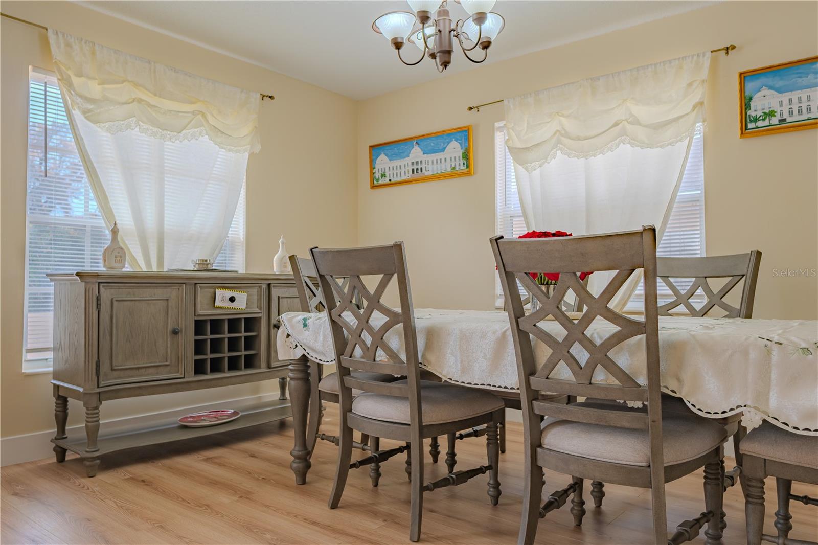 LONESOME PINES - Residential Lease