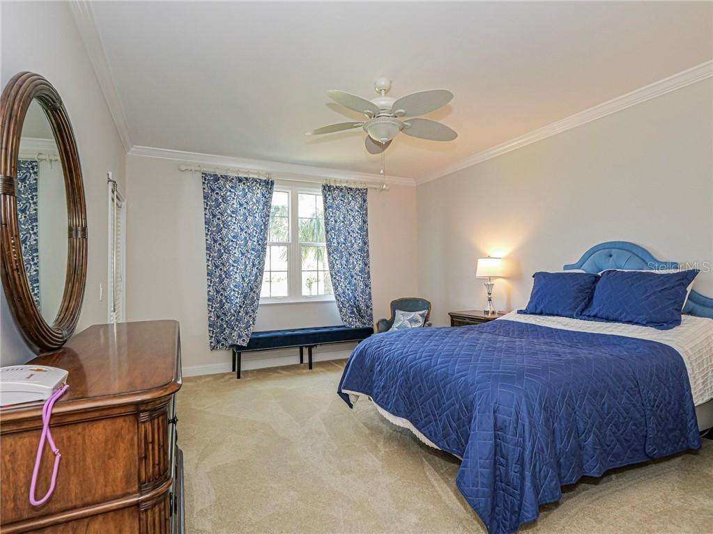 CAMDEN HOUSE AT OAK HARBOR - Residential