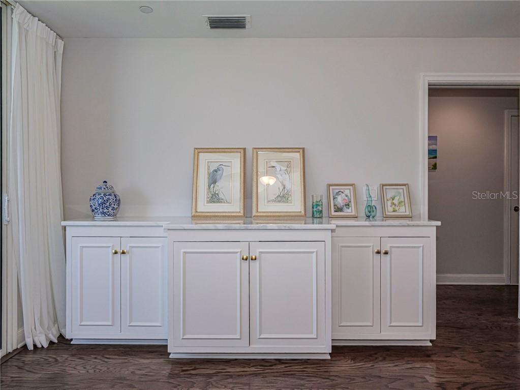 CAMDEN HOUSE AT OAK HARBOR - Residential