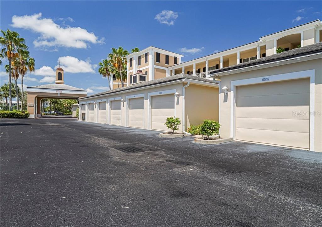 CAMDEN HOUSE AT OAK HARBOR - Residential