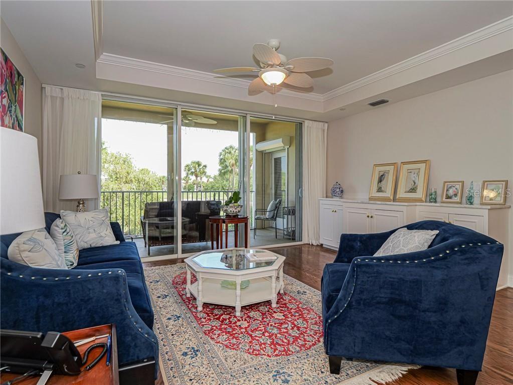 CAMDEN HOUSE AT OAK HARBOR - Residential