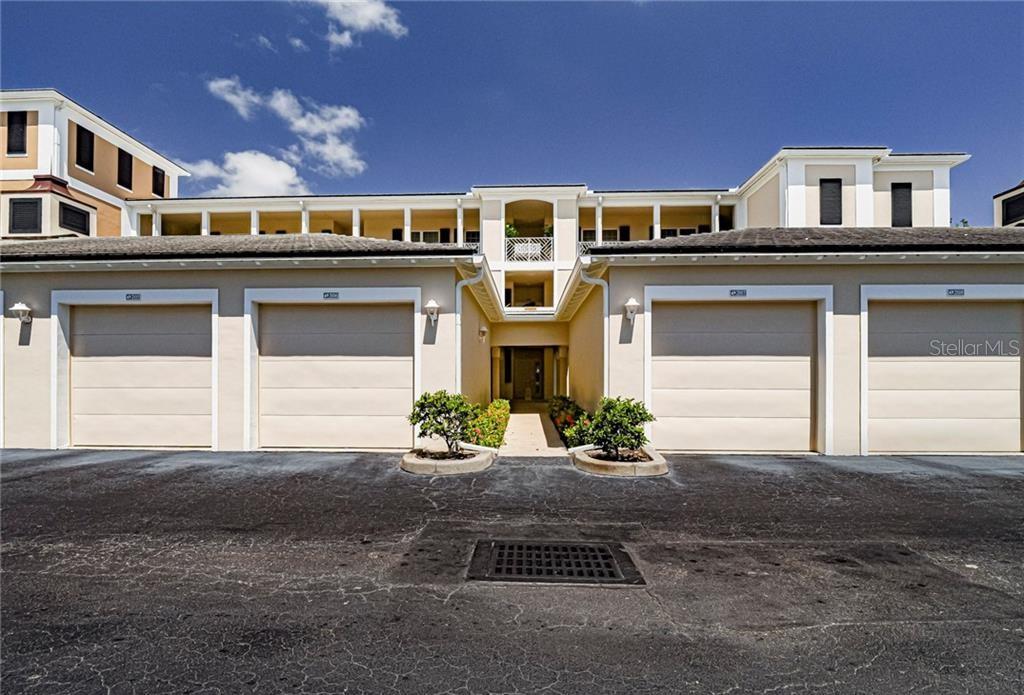 CAMDEN HOUSE AT OAK HARBOR - Residential