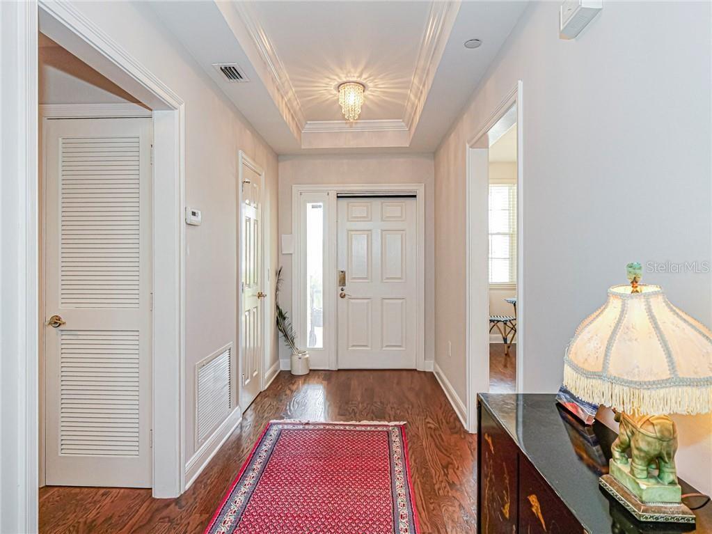 CAMDEN HOUSE AT OAK HARBOR - Residential