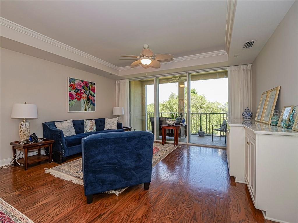 CAMDEN HOUSE AT OAK HARBOR - Residential