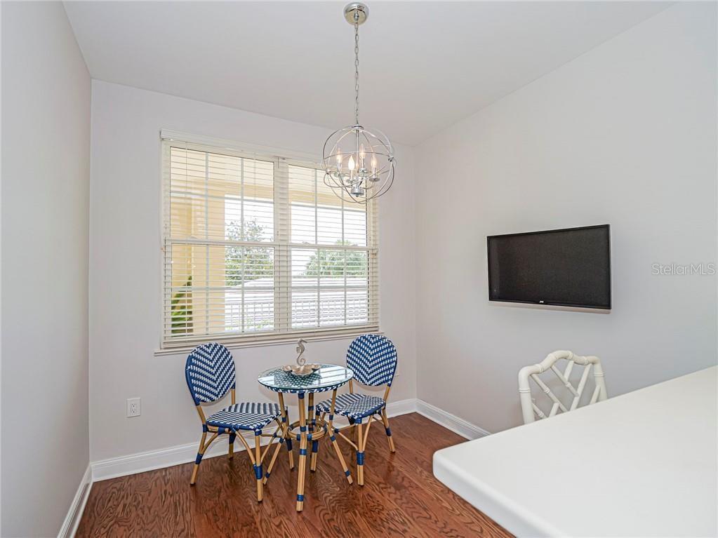 CAMDEN HOUSE AT OAK HARBOR - Residential