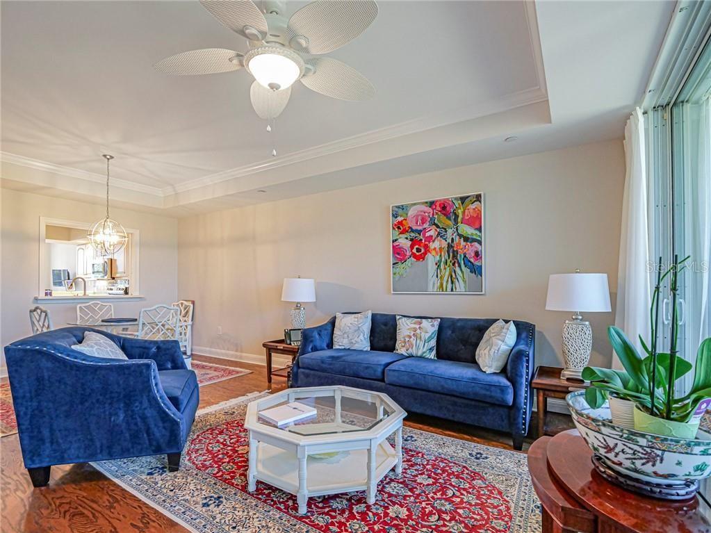 CAMDEN HOUSE AT OAK HARBOR - Residential