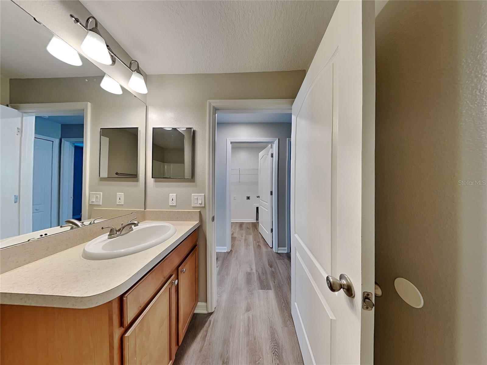 STONEYBROOK HILLS A - Residential Lease