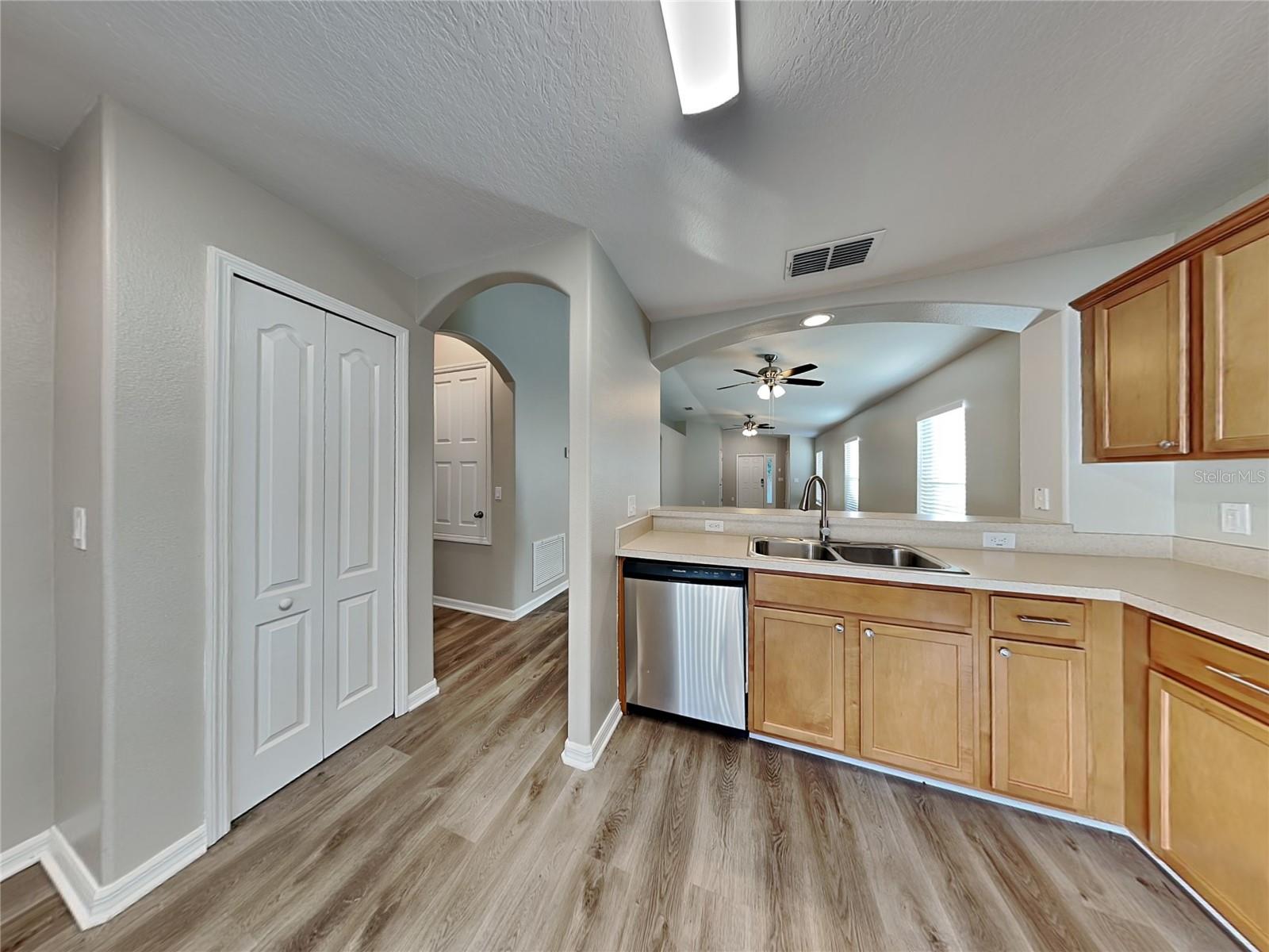 STONEYBROOK HILLS A - Residential Lease