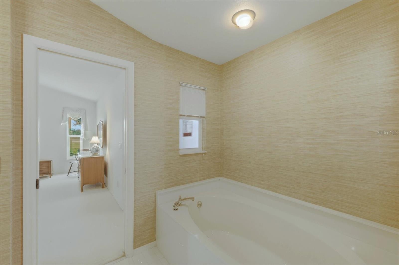 IRONWOOD VILLAS - Residential