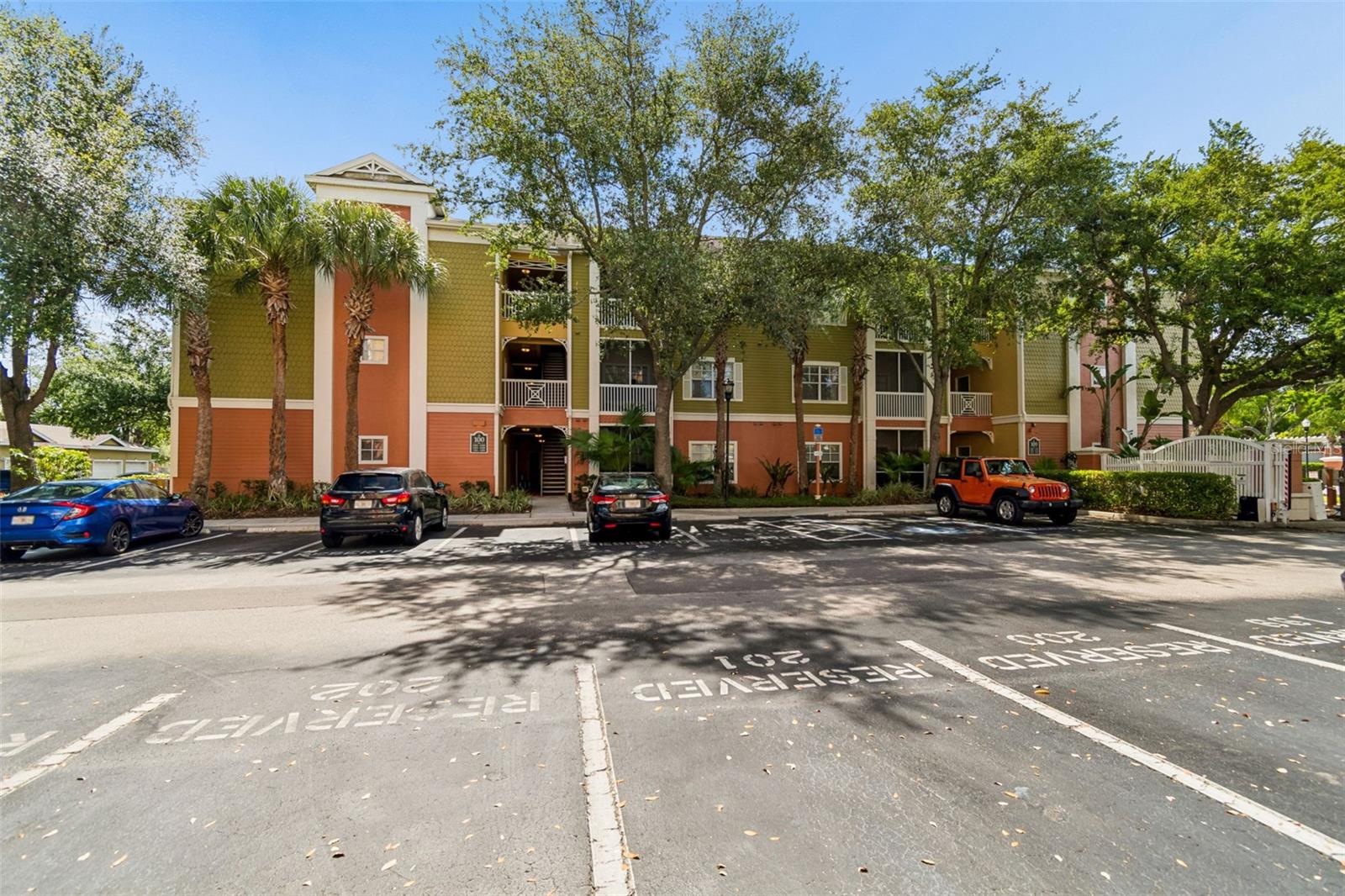 4207 S DALE MABRY HIGHWAY 1105