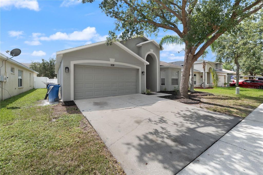 Photo of 508 Delwood Breck Street, Ruskin, FL 33570 (MLS # TB8414015)