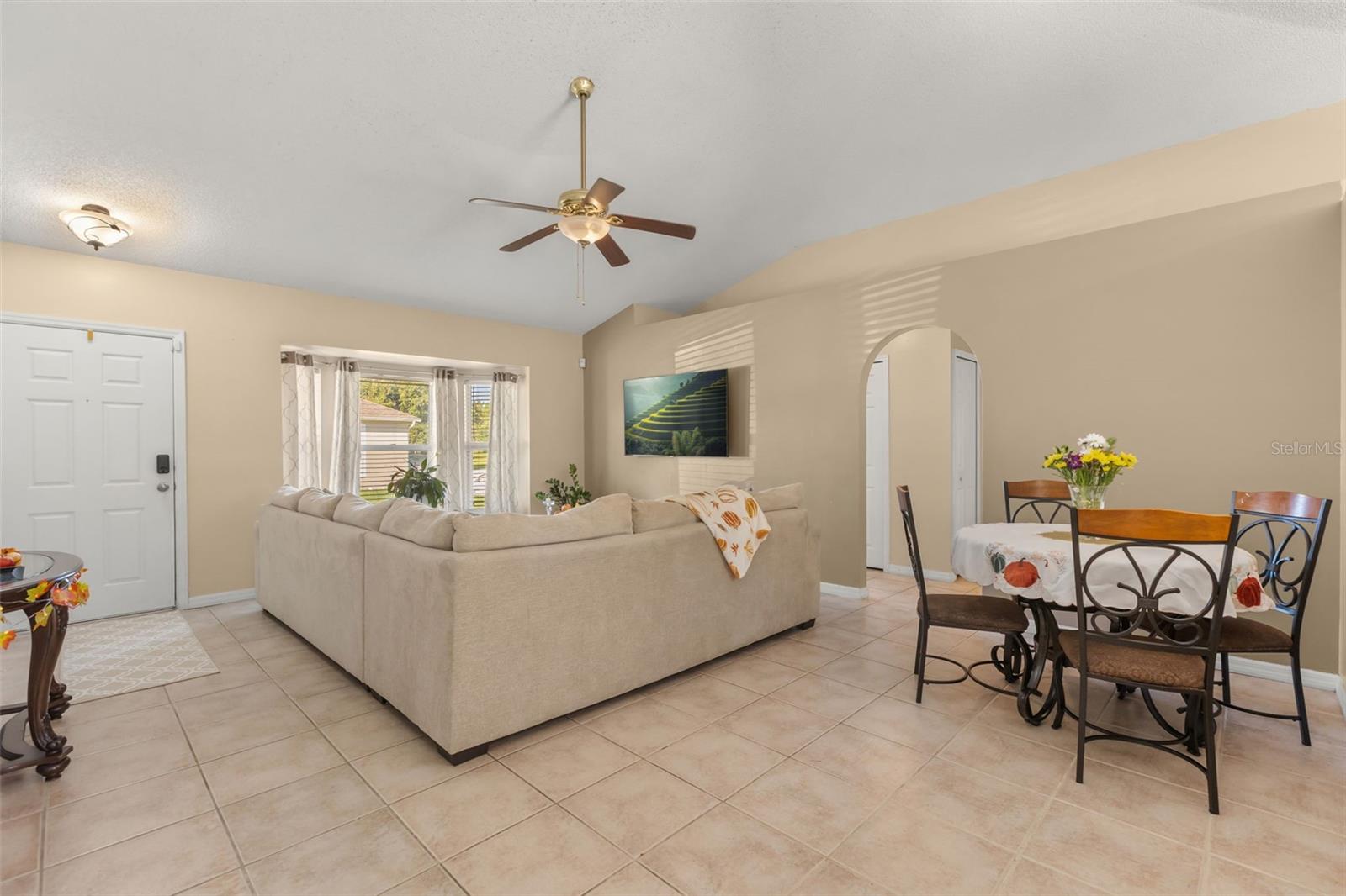 374 COLONADE COURT