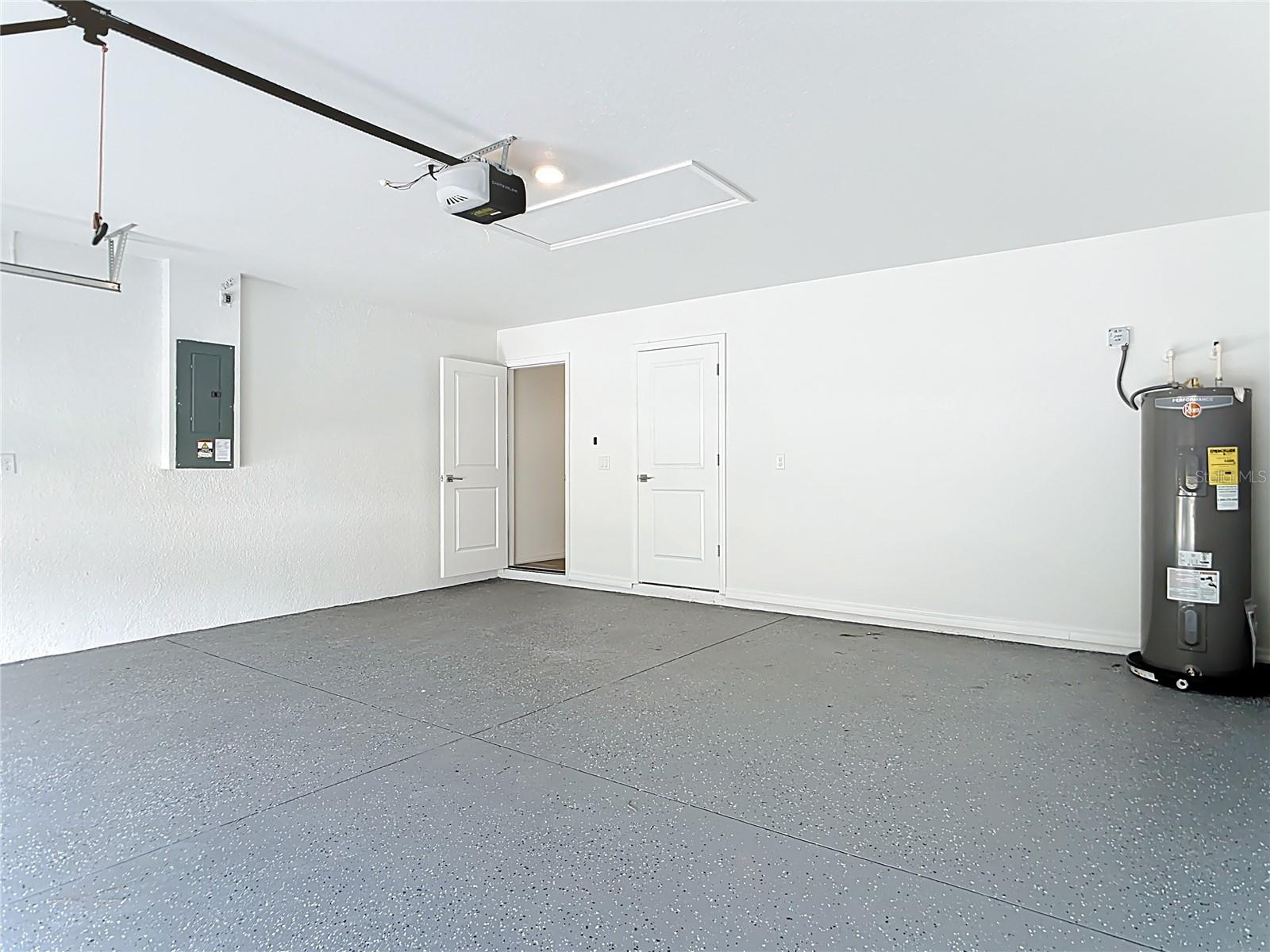 PORT CHARLOTTE SUB 24 - Residential Lease