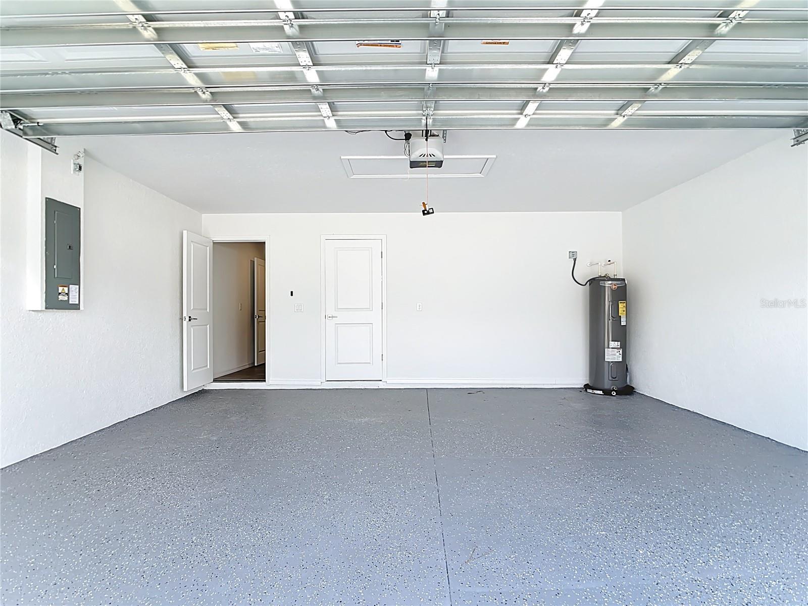 PORT CHARLOTTE SUB 24 - Residential Lease