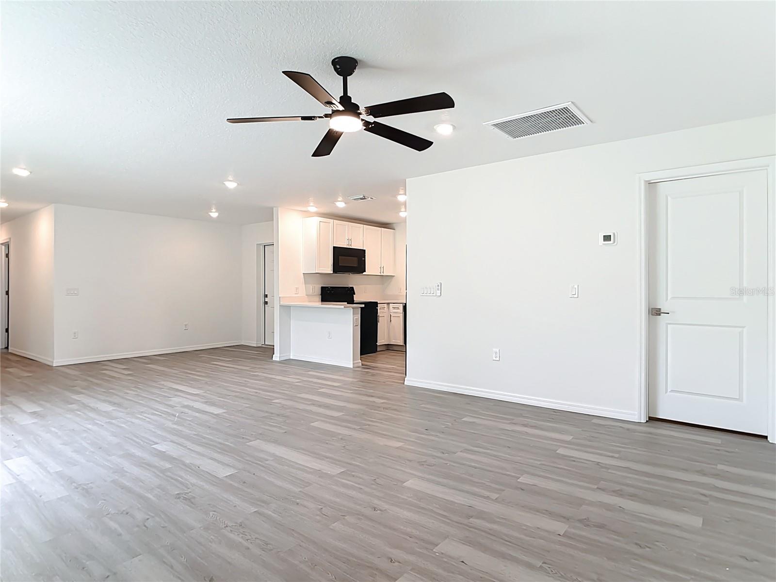 PORT CHARLOTTE SUB 24 - Residential Lease
