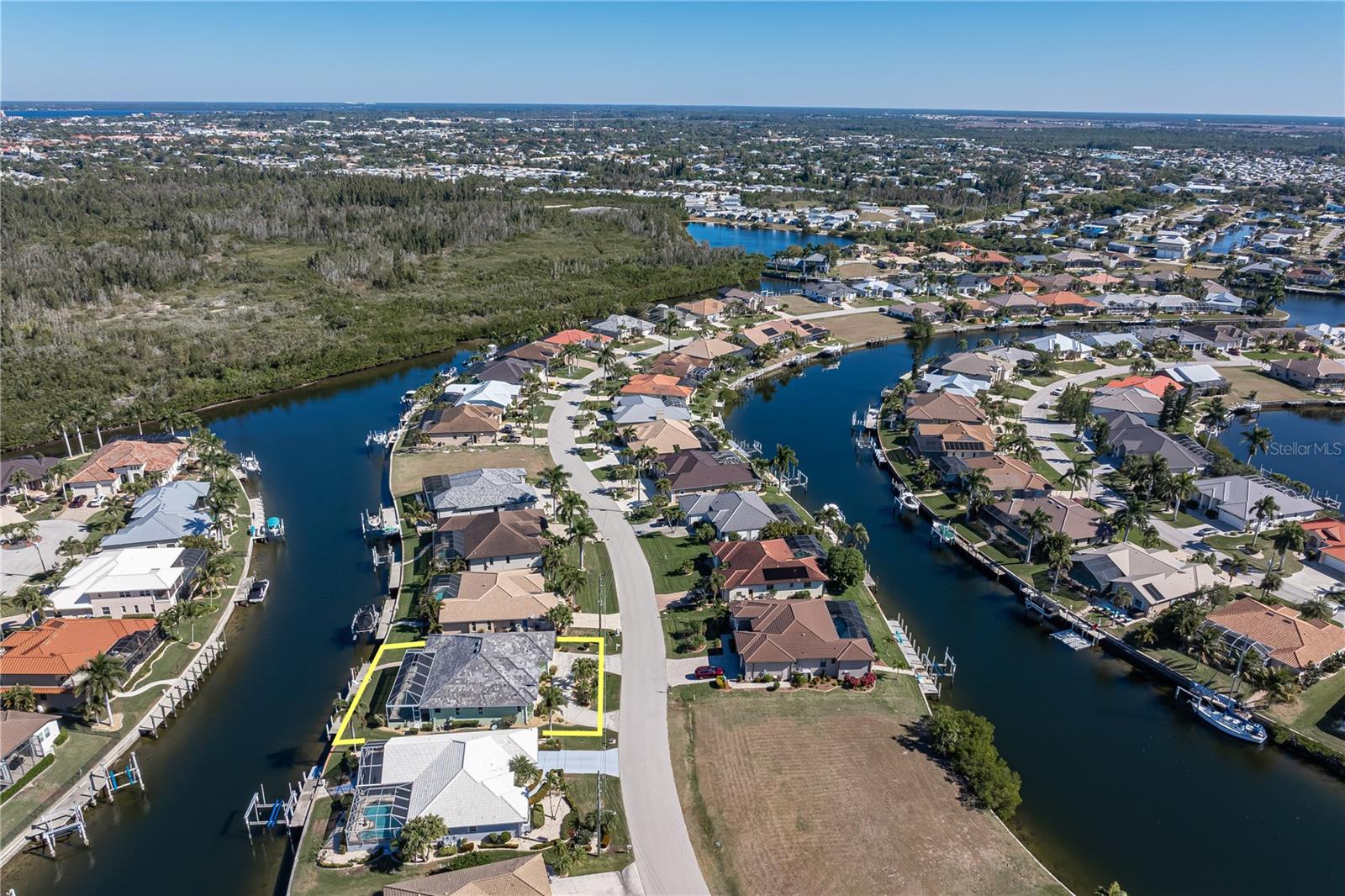 PUNTA GORDA ISLES SEC 14 - Residential