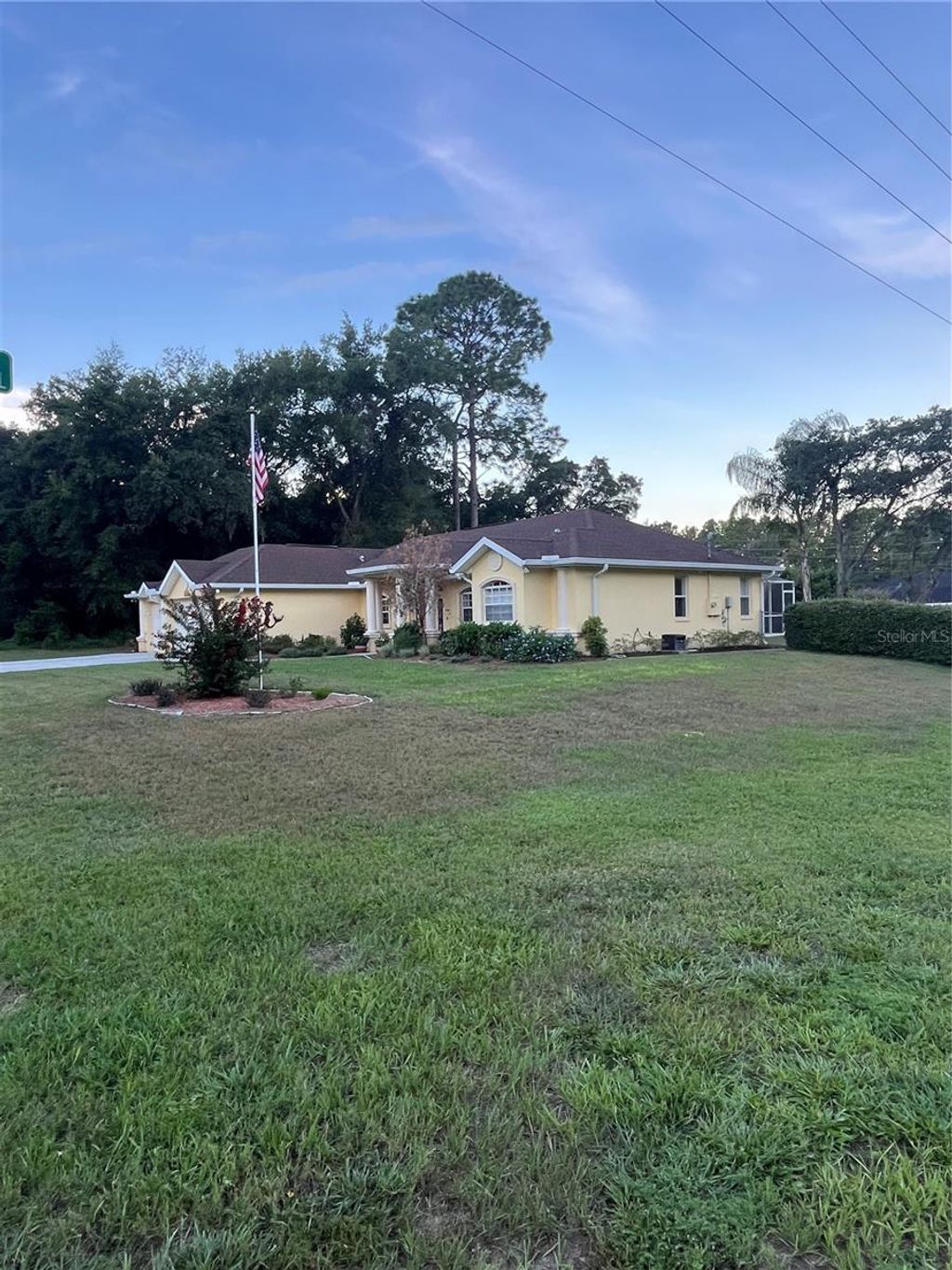 Photo of 8750 N Zurich Way, Dunnellon, FL 34434 (MLS # OM708133)