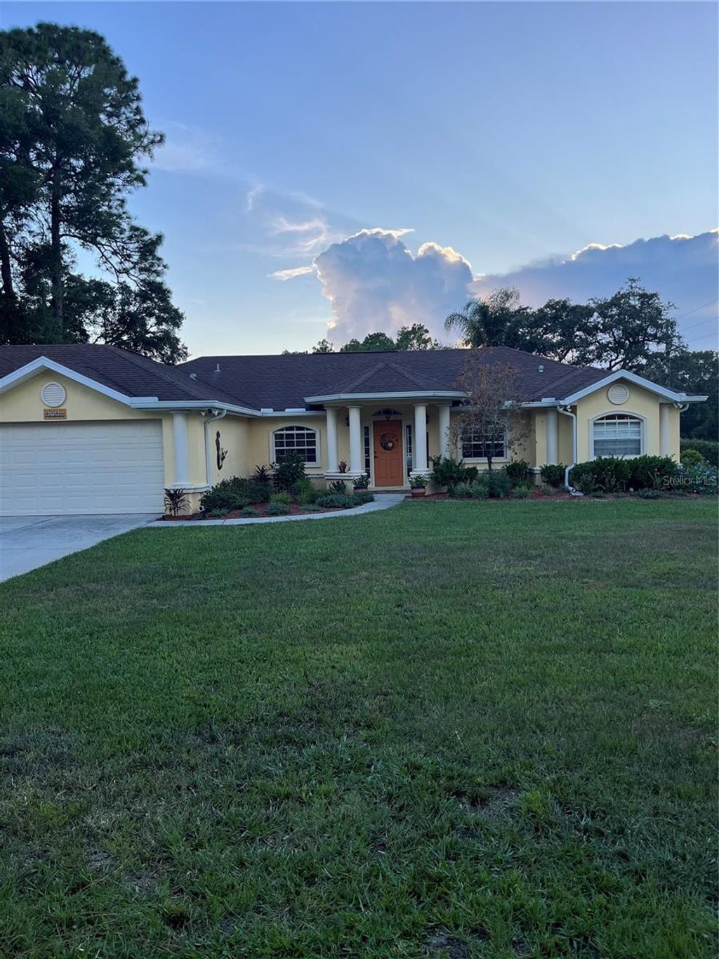 Photo of 8750 N Zurich Way, Dunnellon, FL 34434 (MLS # OM708133)
