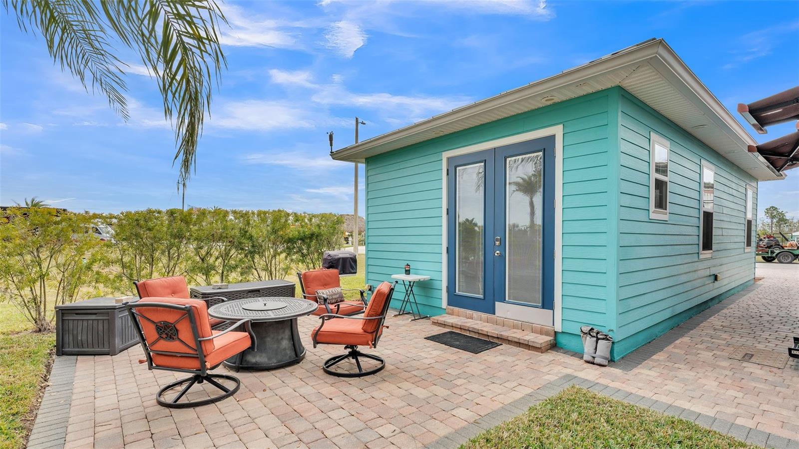 BAY LAKE RESIDENCE - Land