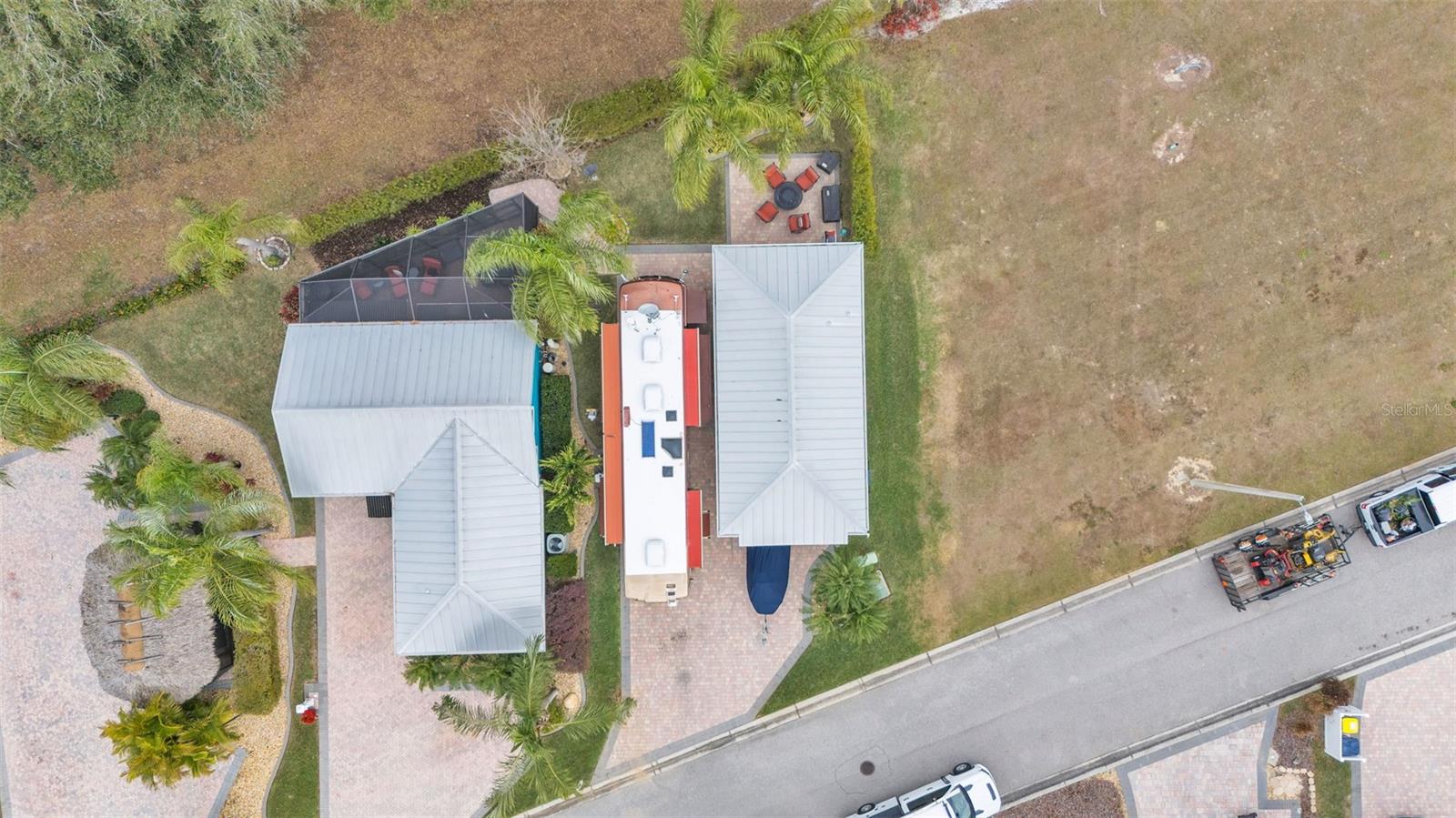 BAY LAKE RESIDENCE - Land