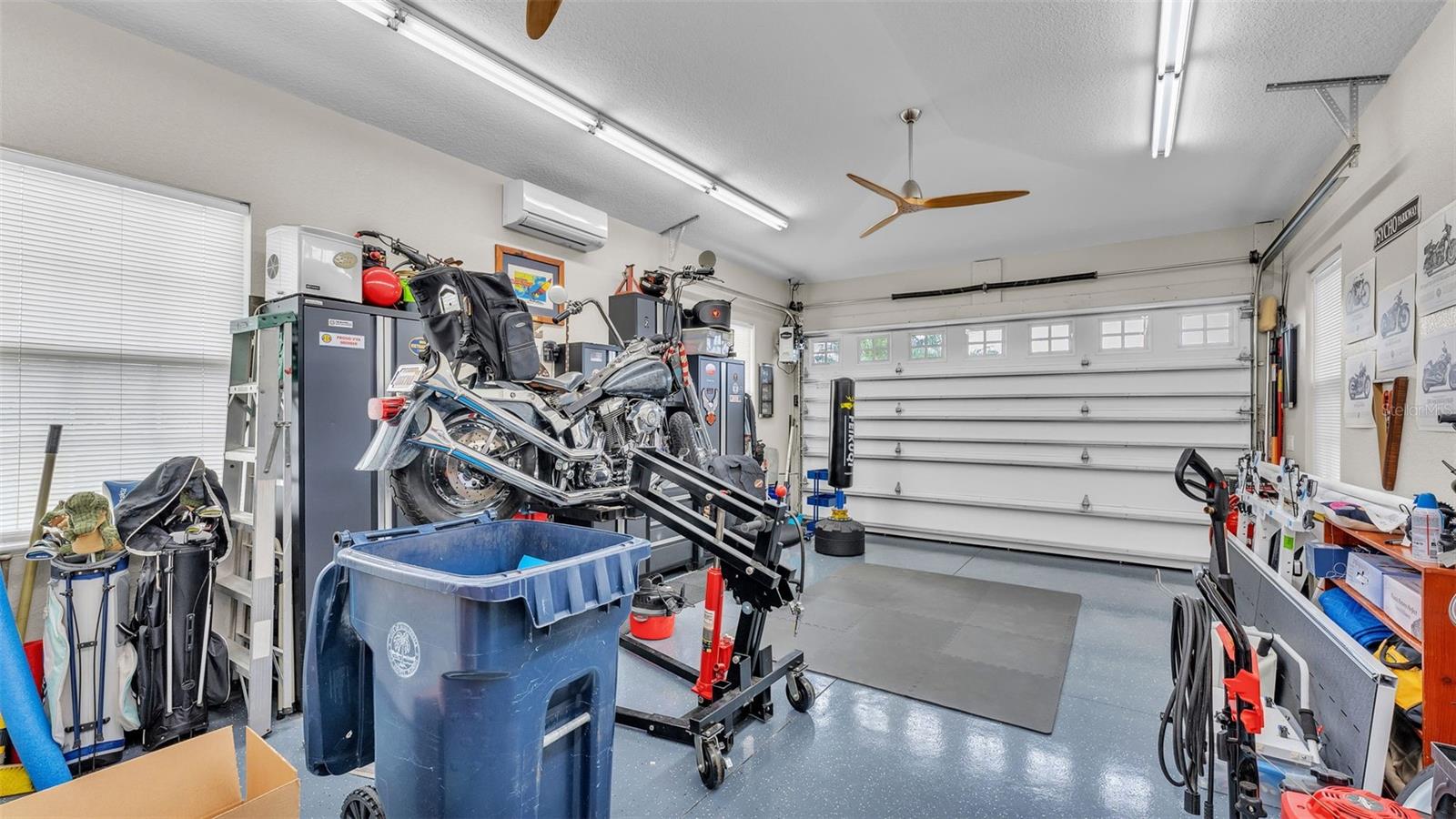 BAY LAKE RESIDENCE - Land